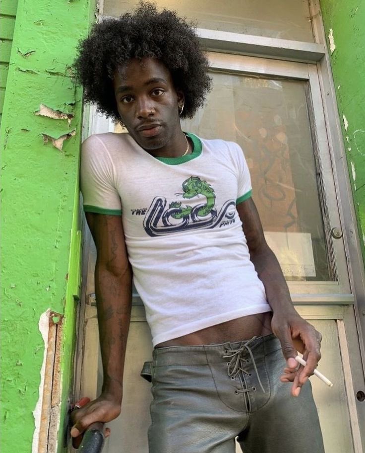 The Loop Fm Baby tee